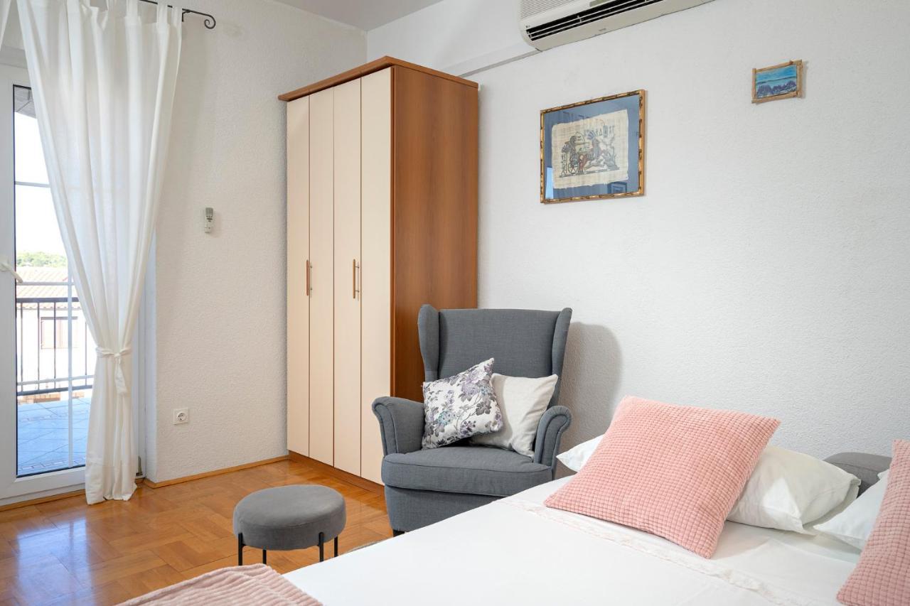 Apartment Nela Kalina Jelsa  Εξωτερικό φωτογραφία