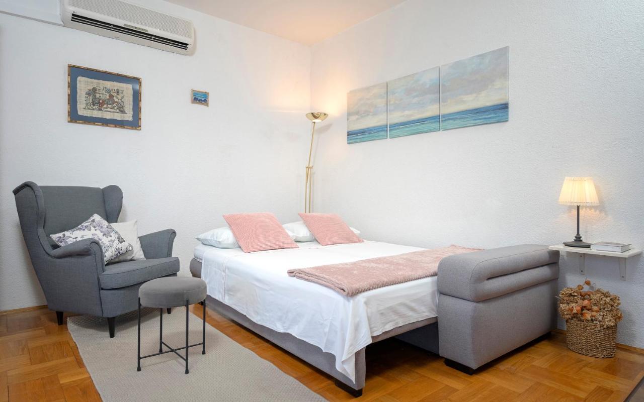 Apartment Nela Kalina Jelsa  Εξωτερικό φωτογραφία